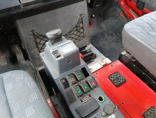 Unimog U 5000 Mercedes Benz -4x4 - (type 437.4) 4000 ltr -Lier, Winch -Feuerwehr Doppelkabine,Uberrollkafig - Camiva TT 4853