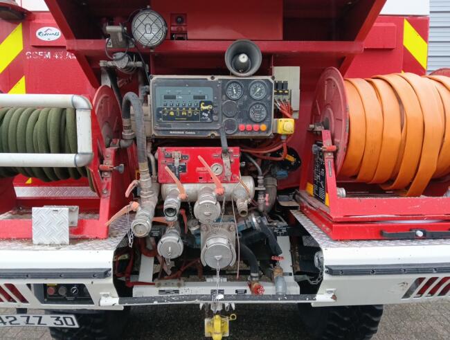 Unimog U 5000 Mercedes Benz -4x4 - (type 437.4) 4000 ltr -Lier, Winch -Feuerwehr Doppelkabine,Uberrollkafig - Camiva TT 4889